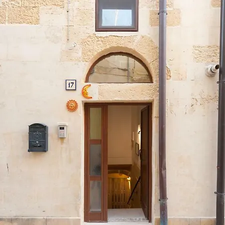 Corte Dell'Arco - Cuore Di Lecce, Tra Duomo E Piazza Tatil Evi Lecce