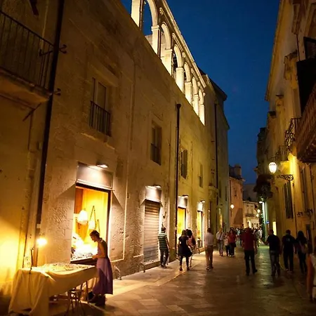 Nyaraló Corte Dell'Arco - Cuore Di Lecce, Tra Duomo E Piazza Lecce